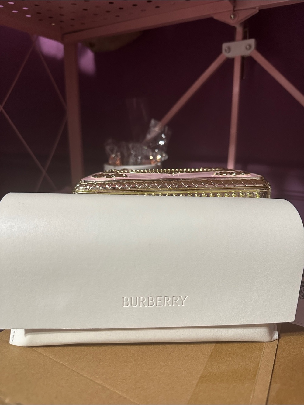 Burberry Cat Eye Sunglasses and Cream Leather Case - Picture 10 of 11